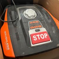 Robot tagliaerba