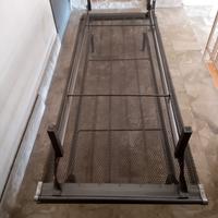 Rete matrimoniale pieghevole.