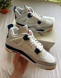 Jordan 4  SB blue