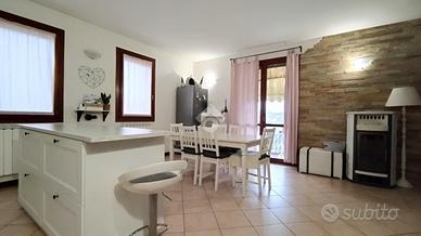 3 LOCALI A CASALE SUL SILE