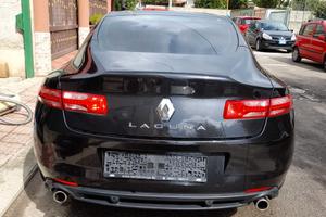 Renault Laguna Coupè nera anno 2011