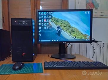 PC con 6 core, 8 GB RAM, SSD, monitor e software