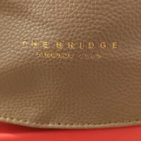 Borsa postinaThe Bridge