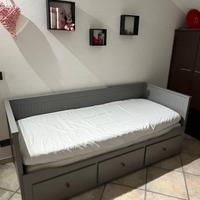 letto Ikea allungabile con cassettoni