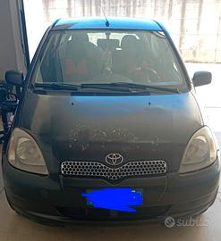Toyota Yaris 1000 benzina