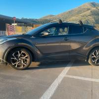 TOYOTA C-HR 1.8 Hybrid E-CVT Trend