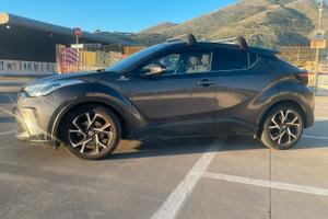 TOYOTA C-HR 1.8 Hybrid E-CVT Trend