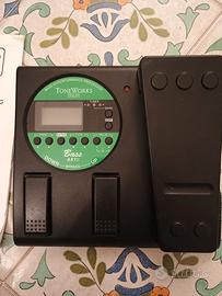 Multieffetto per basso. Kone works korg ax1b