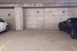 Posto auto coperto 18 mq