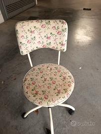 Sedia a fiori con ruote