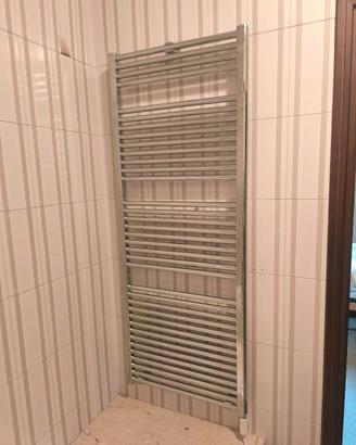 2 termoarredi elettrici Irsap NOVO23EL 1000w e700w
