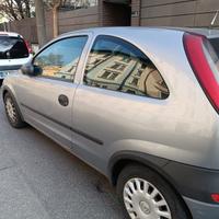 Unico proprietario benzina euro 4!