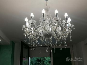 Lampadario 12 braccia in vetro con lampadine LED