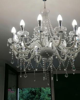 Lampadario 12 braccia in vetro con lampadine LED