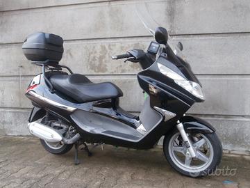 Piaggio X8 200 Passaggio incluso