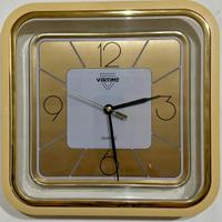 Orologio dorato vintage virtime