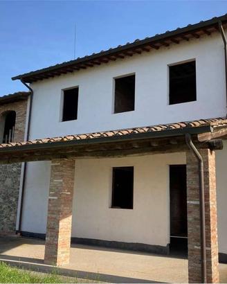 Villa di 190 m² con 5 locali e posto auto a Capann