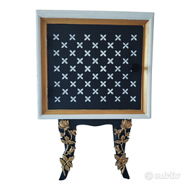 comodini riciclato stile funky/ massimalista