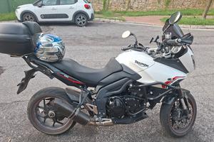 triumph riger 1050