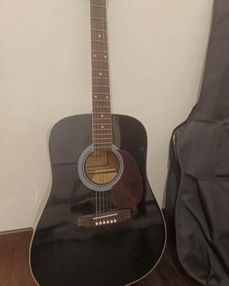 Chitarra acustica 