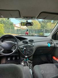 Ford Focus SW  ghia 1600