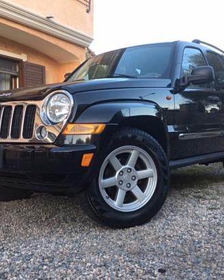 JEEP CHEROKEE 2.8 CRD "PARI al NUOVO da VEDERE"