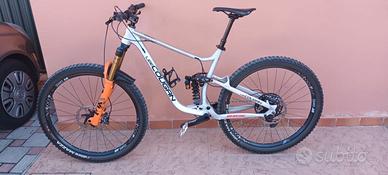 Bicicletta  Lee Cougan