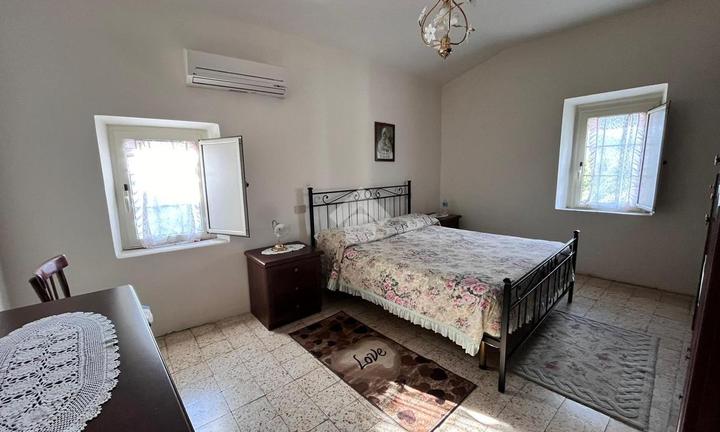 CASA SEMINDIPENDENTE A VEROLI