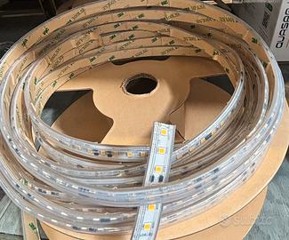 Led 3000 k striscia