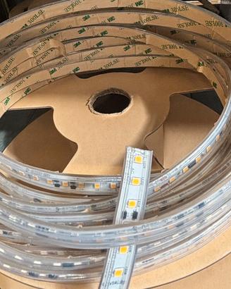 Led 3000 k striscia