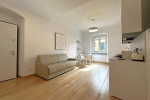 4 LOCALI A LA SPEZIA