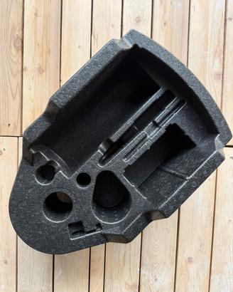 Porta kit gonfiaggio pneumatici Passat B8