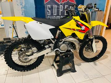 Suzuki rm 250 2t 2005