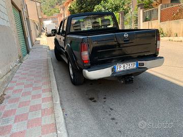 Nissan Navara d22