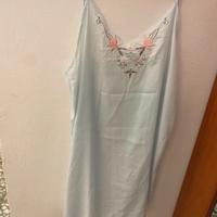 Camicia da notte e vestaglia