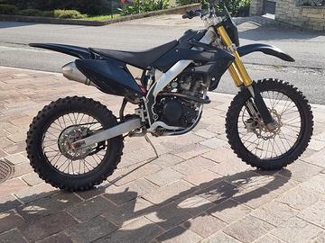HM 125 CRE 4T Six Competition
