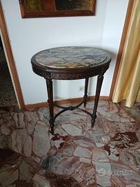 Tavolino ovale con piano in marmo