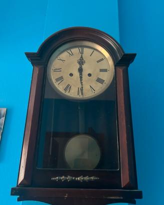 Orologio d’epoca con chiave