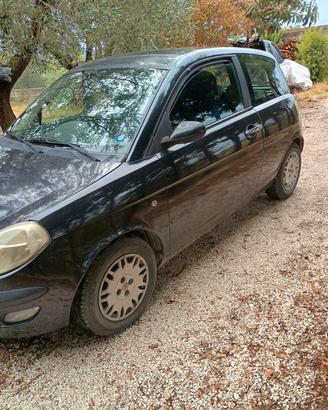 Lancia Y
