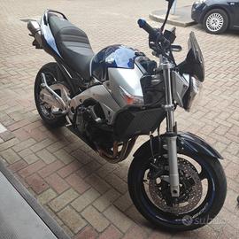 Moto per Amatori del segmento Suzuki Naked.