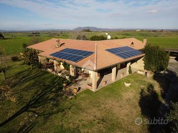 VILLA SINGOLA A MONTALTO DI CASTRO