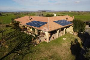 VILLA SINGOLA A MONTALTO DI CASTRO