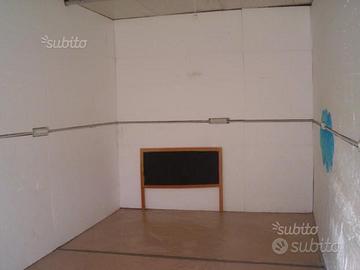 Locale box in muratura a deposito vario o musicale