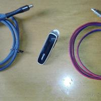 Cavetti ricarica e auricolare wireless cellulari