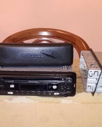 Stereo PIONEER per Auto con Frontalino Estraibile