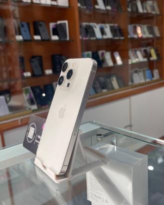 iPhone 15 Pro 256 GB usato