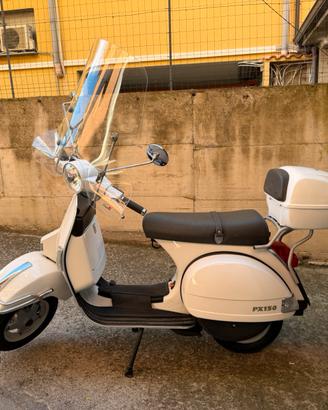 Vespa px 150 millenium