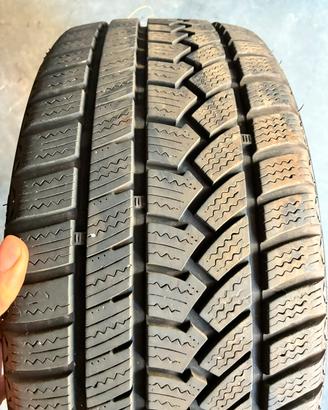 4 Pneumatici invernali 215/40 R17 87H XL (VW Polo)