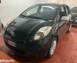 Toyota Yaris 5P Benzina 2010