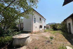 CASA SEMINDIPENDENTE A CASSINO